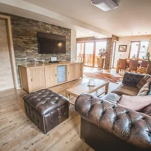Apartment Downtown Alpi 